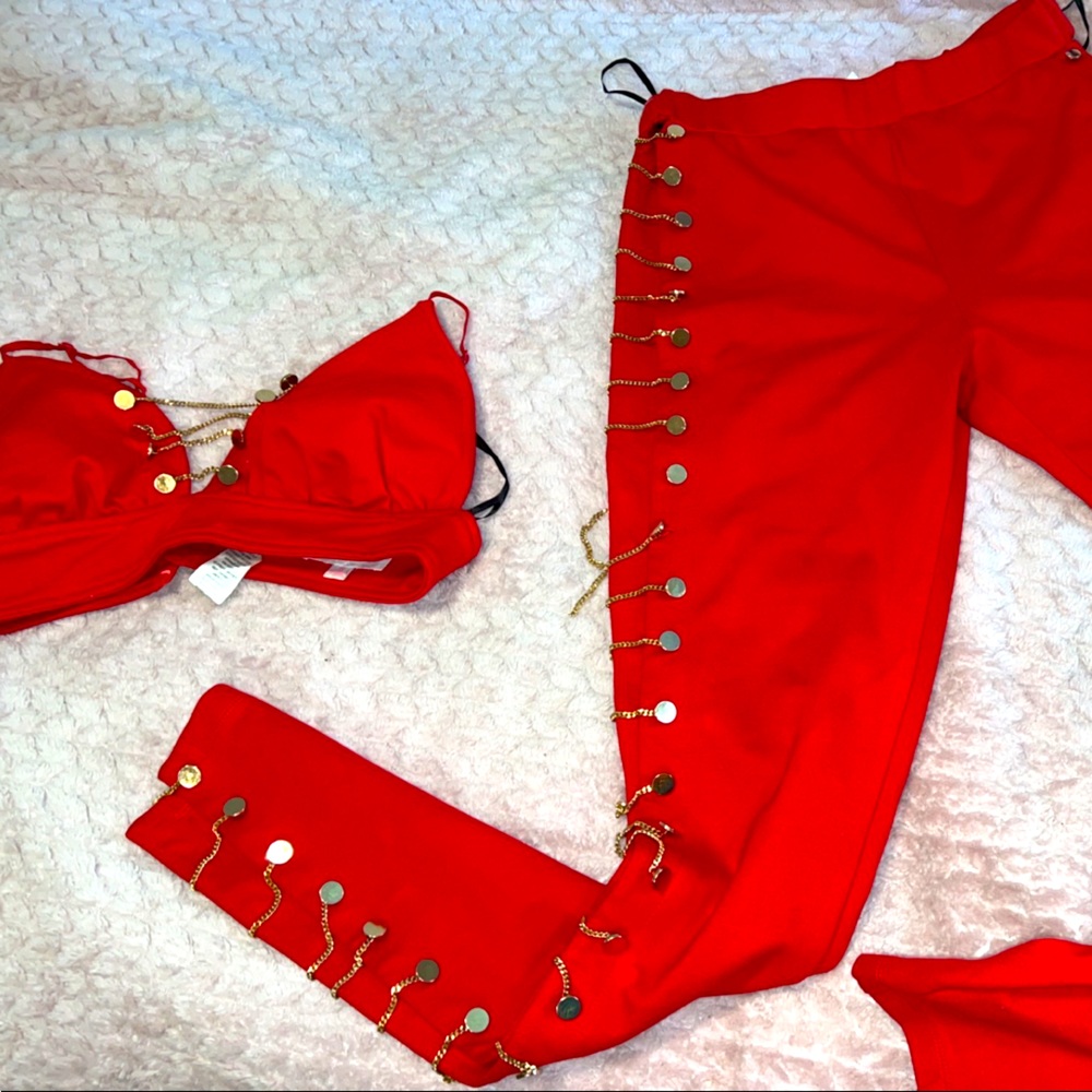 Womens sexy two piece chain set!
